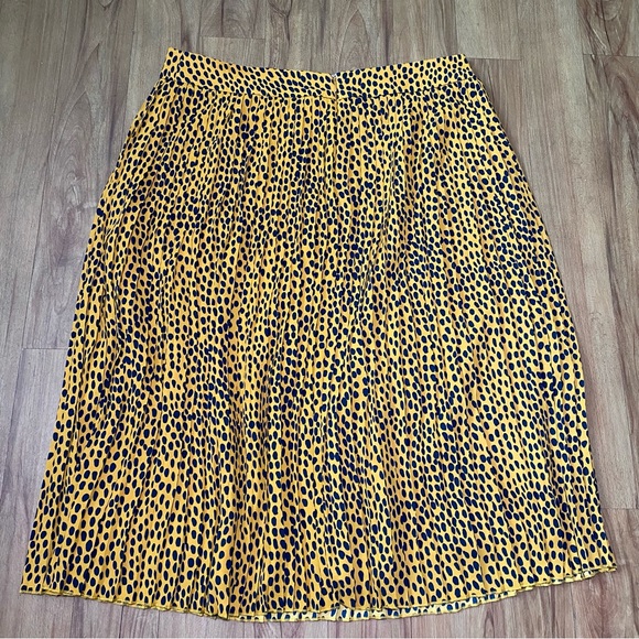 J.Crew Pleated Midi Skirt Women's Size 16 Mustard Yellow Navy Animal Print Spots - Picture 9 of 15